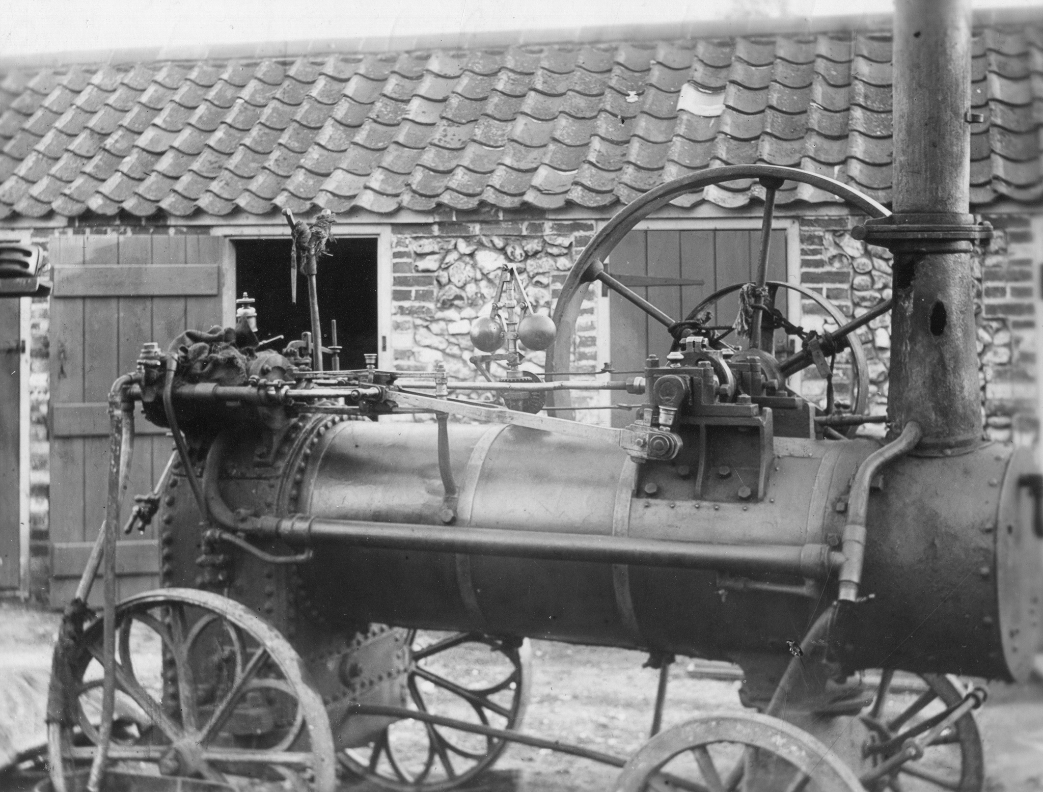 Early Portable of unknown make. 